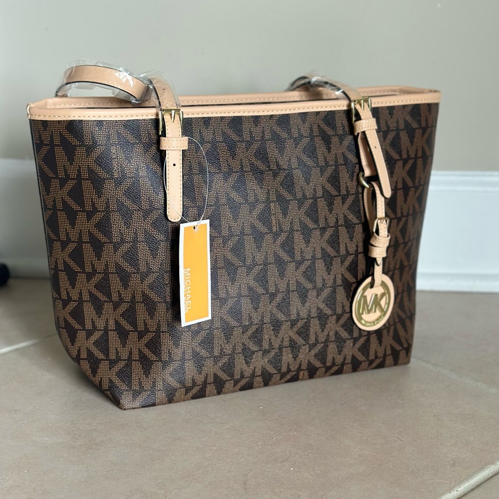MK purse